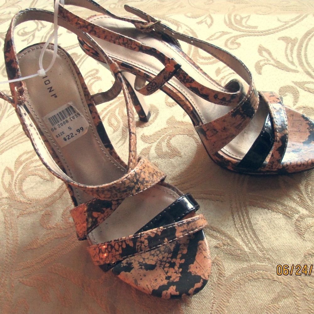 VINTAGE FIONI STILETTOS, ANIMAL PRINT HEELS, SZ 5
